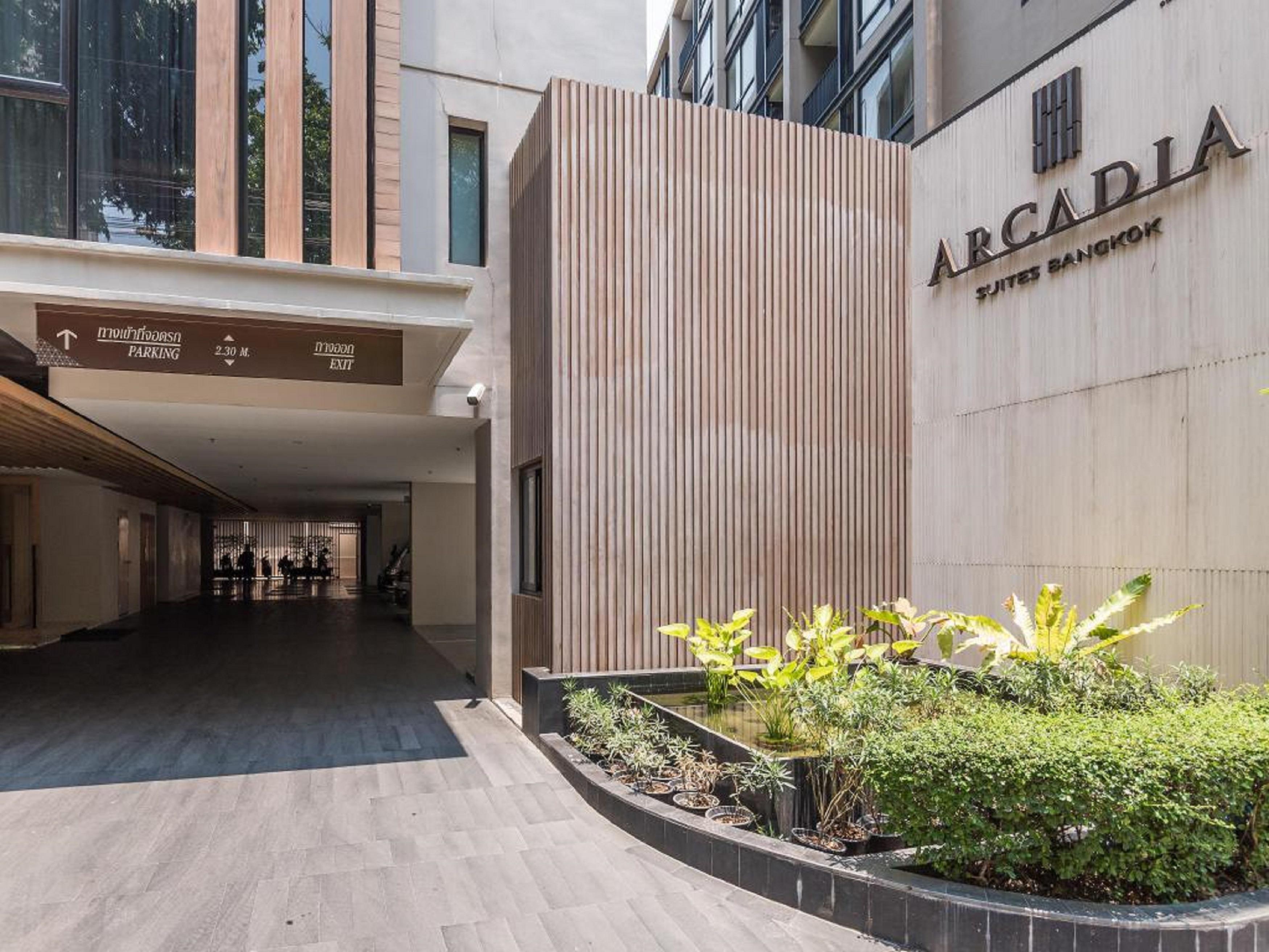 Arcadia Suites Bangkok Exterior photo